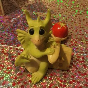 Land of legend The whimsical world pocket dragon